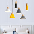 Scandinavische hanglamp van hout en aluminium