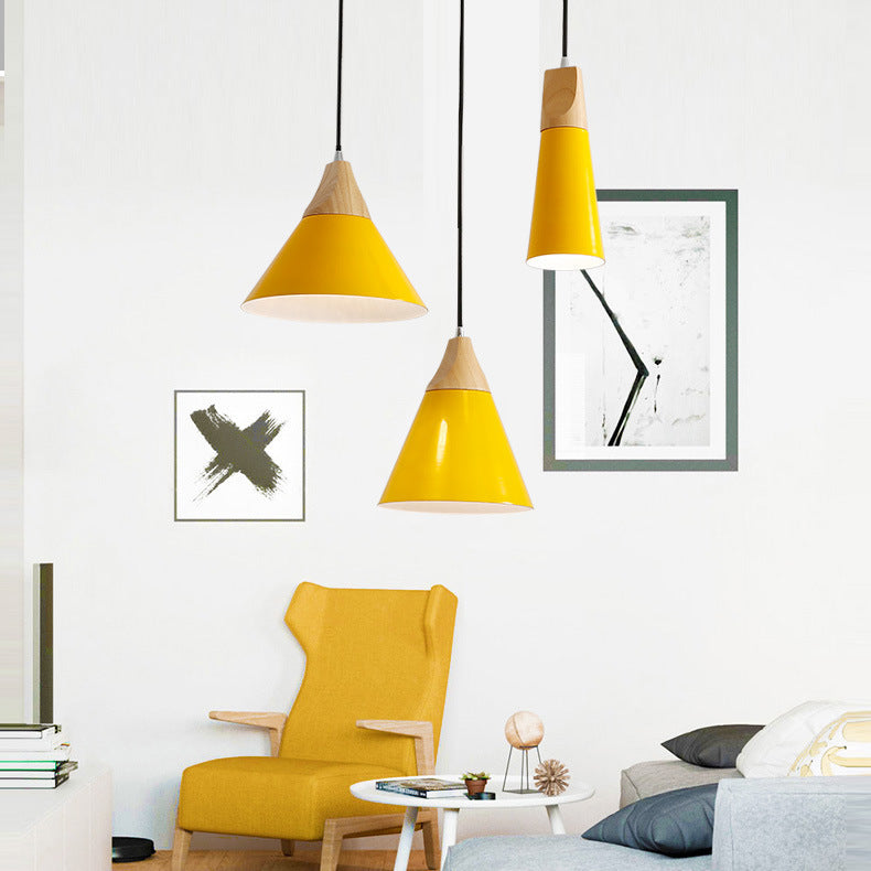 Scandinavische hanglamp van hout en aluminium