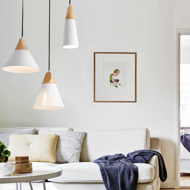 Scandinavische hanglamp van hout en aluminium